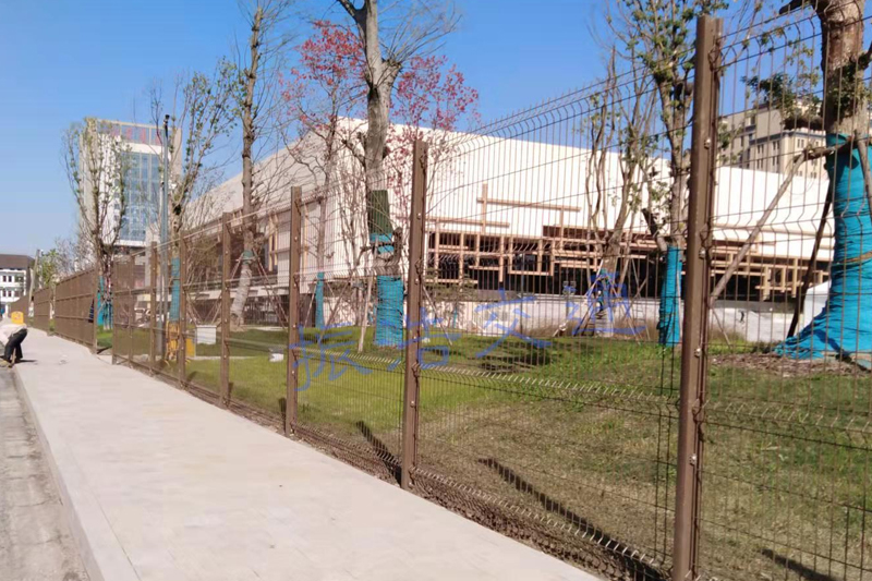نرده مشبک سیمی