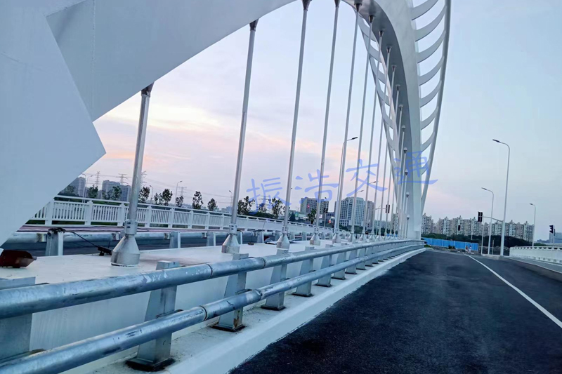 نرده محافظ پل